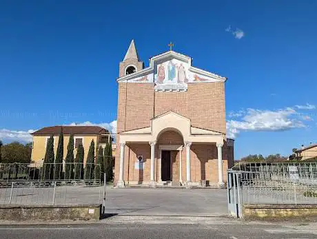Photo de Church of Saints Joseph and Ambrose
