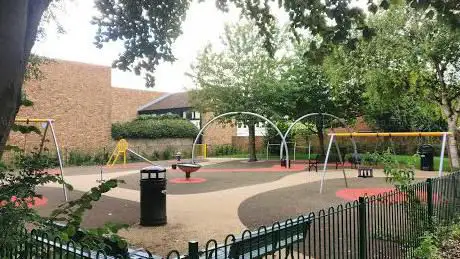 Photo de High Kingsdown Childrens Play Park