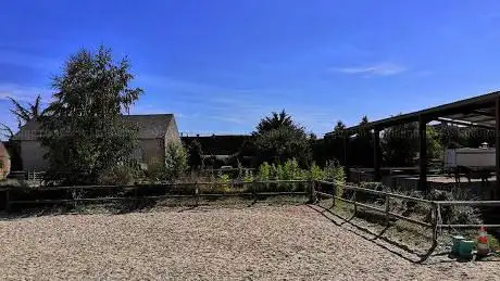 Ecuries des Reignevilles
