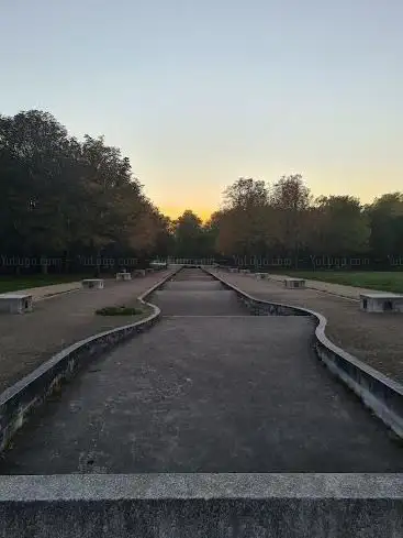 Photo de Chute d'eau sans eau