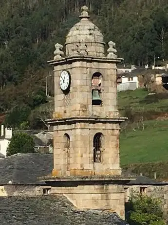 Photo de Igrexa de Santiago de Bravos