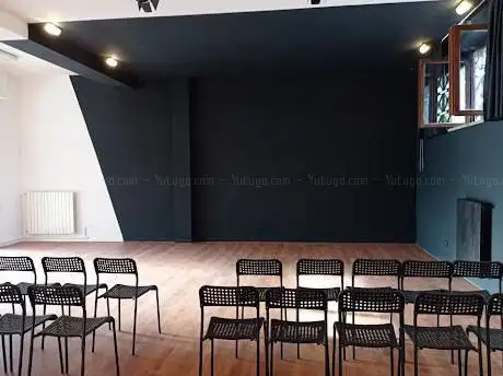 S P A Z I O teatro e arti creative