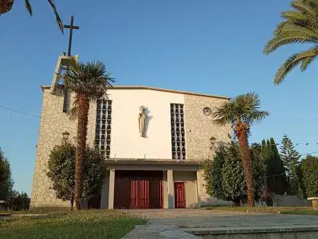 Photo de Igrexa de San Salvador de Maniños (Nova)