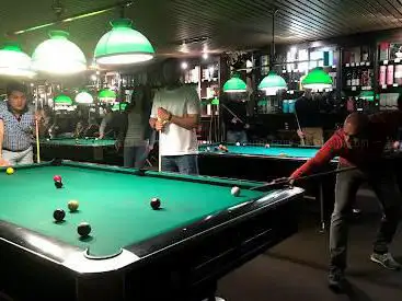 Bull Pool Cafe (The)