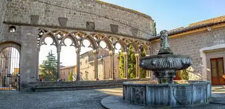 Fontana del Palazzo dei Papi