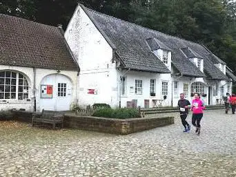 Photo de Red Cloister