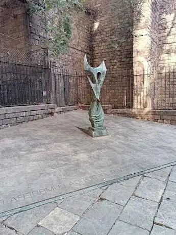 Photo de Plaça del Canonge Colom