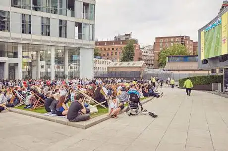 Photo de Merchant Square Big Screen