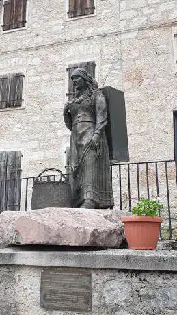 Photo de Historic Centre of Erto