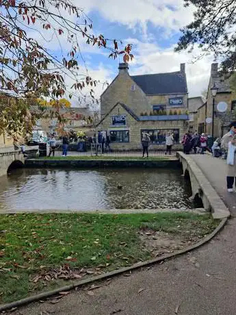Photo de The Mill Bridge