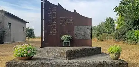 Monumento vittime bombardamento aereo