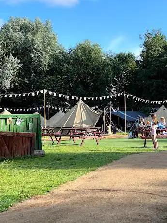 Photo de Chessington Explorer Glamping