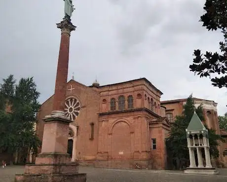 Photo de Basilique de Saint Dominique
