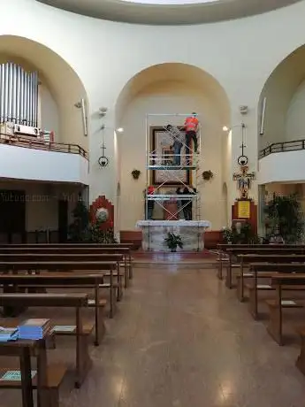 Photo de Parish Church of the Great Mother of God