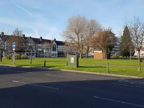 Photo de Elmers End Green