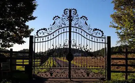 Landsitz Auenberg Gmbh