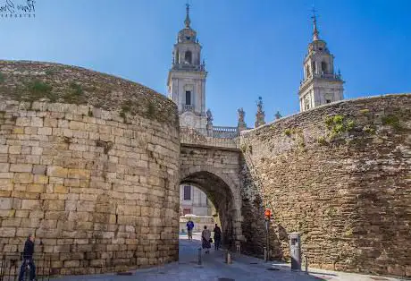 Porta de Santiago