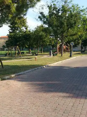 Photo de Parco Pubblico