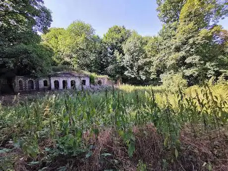Photo de Carshalton Water Tower & Historic Garden Trust