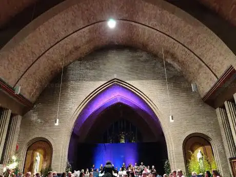 Photo de Sint-Mauruskerk Beke