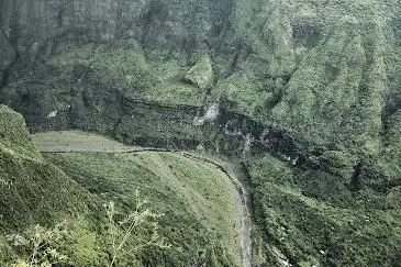 Début de sentier Cap Noir et La Roche Verre Bouteille