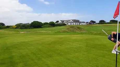 Merlin Golf Club@Mawgan Porth