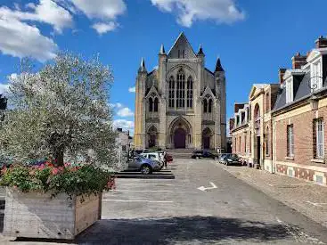 Photo de Collégiale Notre Dame