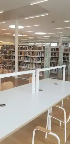 Photo de Piedrasblancas Public Library