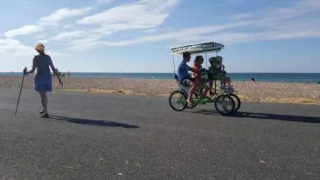Photo de Worthing Promenade
