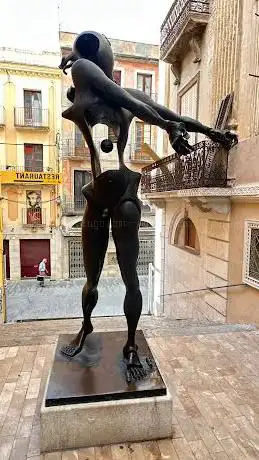Photo de Monumento a Salvador DalÃ­
