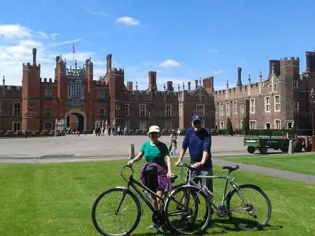Photo de Merry Pedaller Bike Tours