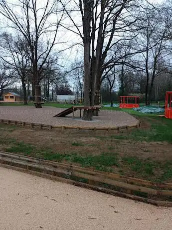 Photo de Loupy Park Parc de loisirs extérieur pour enfants de 0 à 12 ans à proximité de Vienne