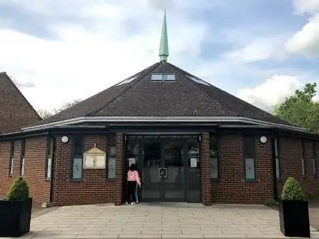 Photo de Catholic Church of Christ the Eternal High Priest
