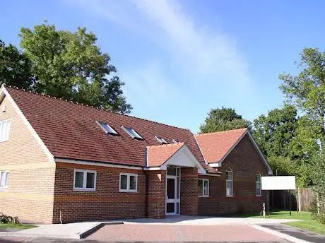 Photo de Maidenbower Baptist Church