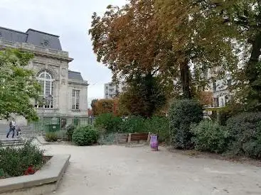 Photo de Square du Théâtre du Garde Chasse