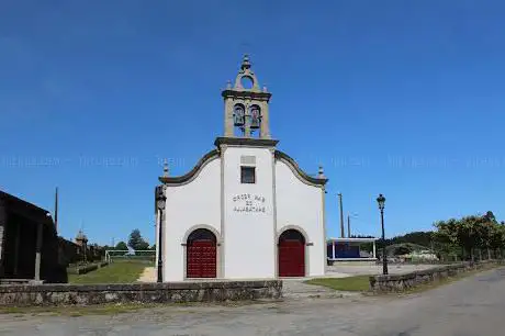 Photo de Igrexa de San Pedro de Santaballa