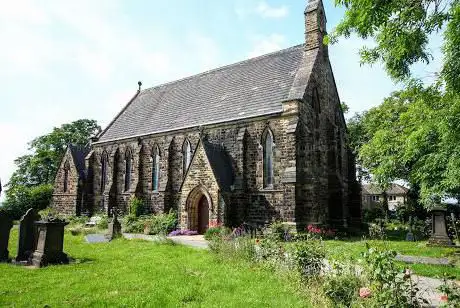 Photo de Roberttown All Saints Church