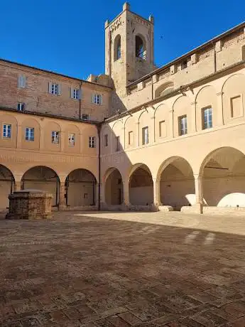 Photo de Torre Del Passero Solitario