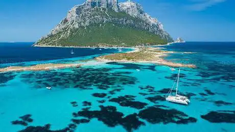 BlueSea Charter Noleggio Gommoni con Skipper Olbia e Escursioni a Tavolara