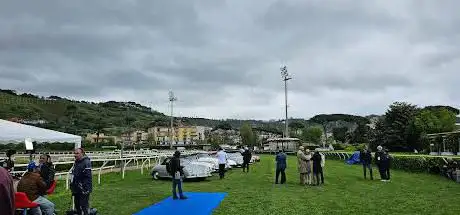 Photo de Ippodromo Di Agnano
