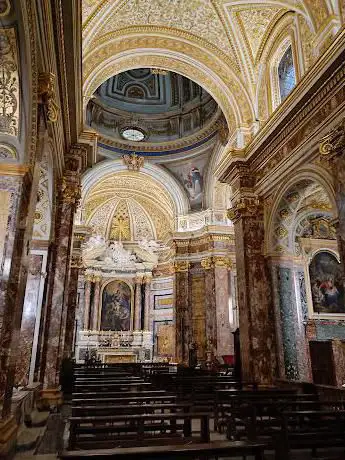 Photo de Église de Sant'Antonio in Campo Marzio