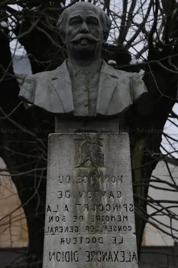Statue du Docteur Alexandre Didion