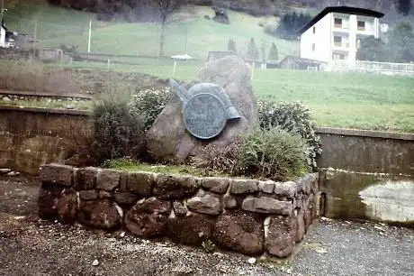 Monumento agli Alpini - Baiedo (lc)