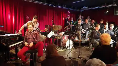 paradox Tilburg