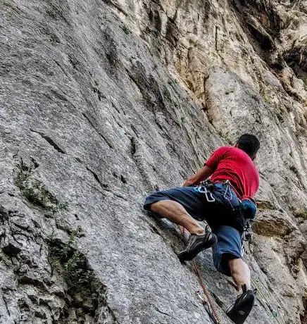 Photo de Xadventure Outdoor Lake Garda Climbing Area