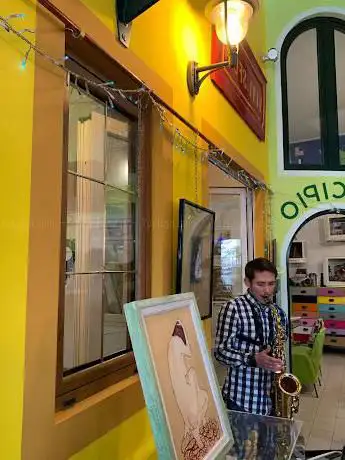 SM Galleria