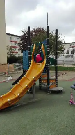 Aire de jeux Eglantiers
