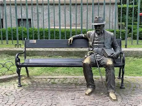 Photo de Monument of Pencho Slaveykov
