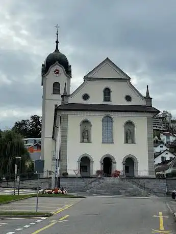 Photo de Katholische Kirche St. Verena