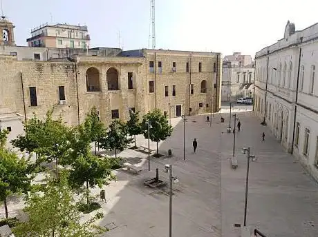 Photo de Piazza Luca d'Andrano
